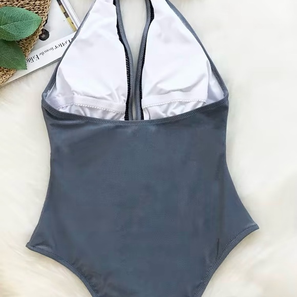 Cupshe women’s size large one piece swimsuit  tie, V-neck new‎ with tags - Picture 2 of 10